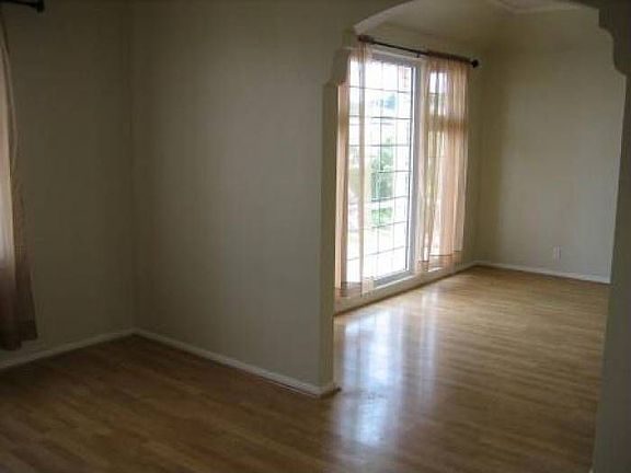Dining to Living Room