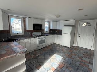 18 Grove St #2, Lynn, MA 01905