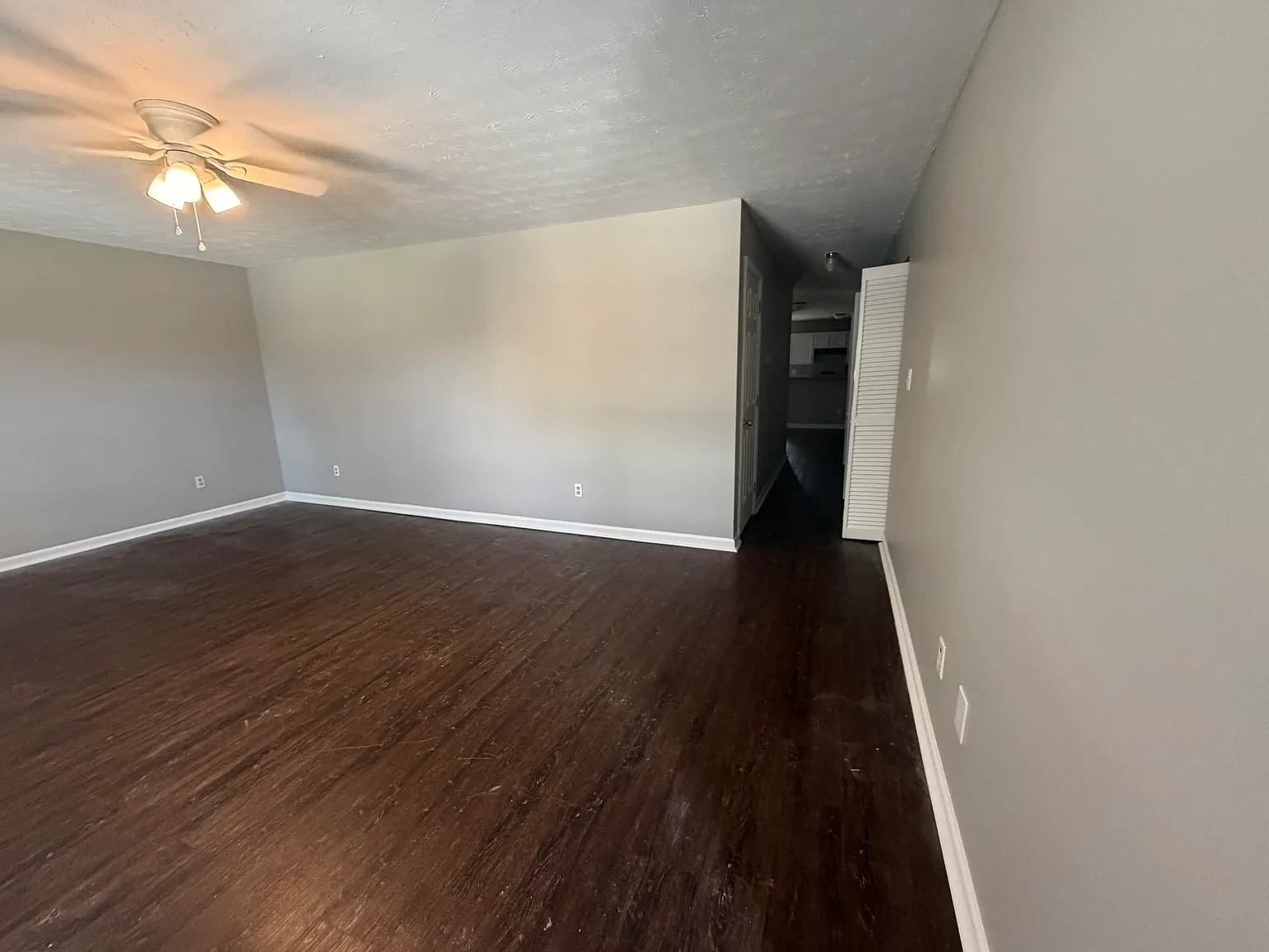 2 bed, 1.5 bath, 1250 sqft, $1,100 — Photo 3