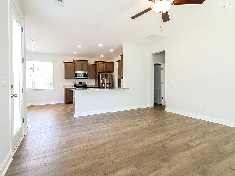 135 Renwood Rd — Photo 3