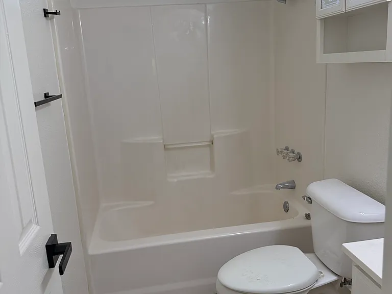 820 Hillside Dr — Photo 21