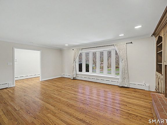 5th image of 179 Berrian Road