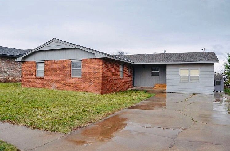 1st image of 108 Spruce Dr
