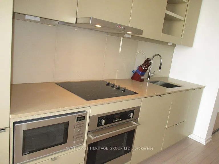 101 Peter St W #2205 — Photo 9