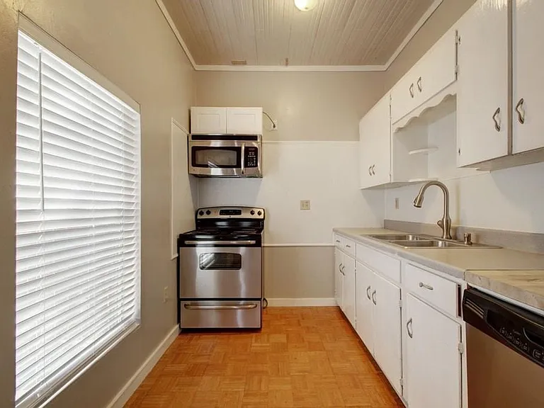 611 Nelray Blvd #A — Photo 27