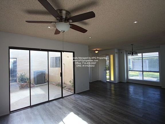 3rd image of 12137 Stonegate Ln