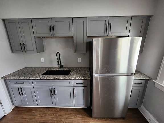 4th image of 4090 E 66th St #Up