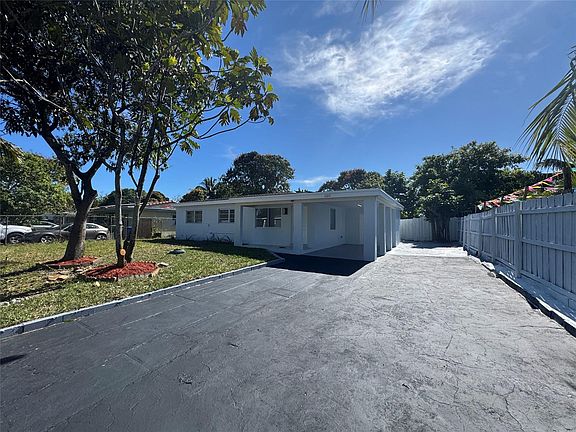 3rd image of 1080 Carolina Avenue