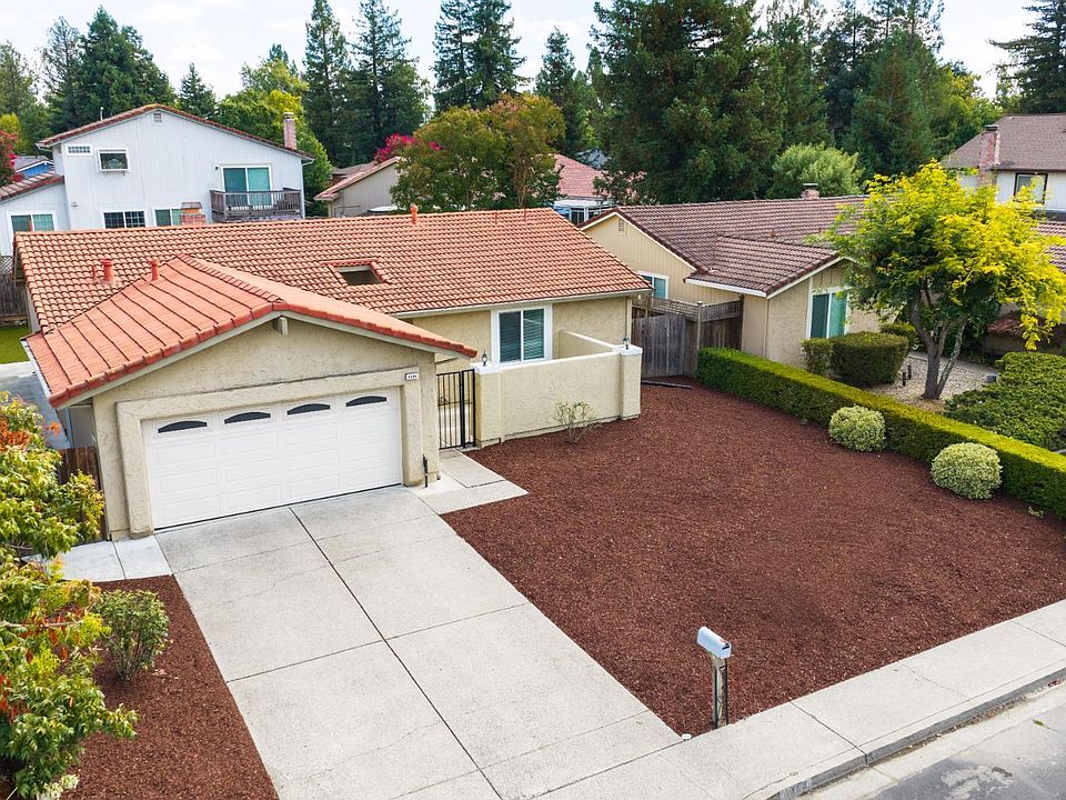 1st image of 4984 Fern Place