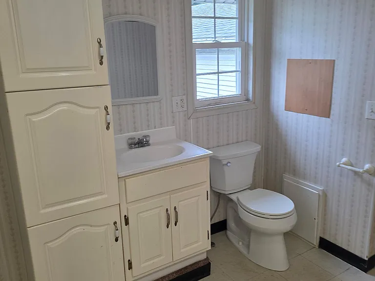 239 Burt Ave — Photo 22
