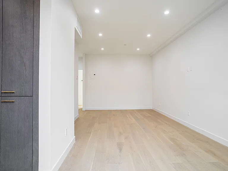 3017 Brighton 8 St #4A — Photo 8
