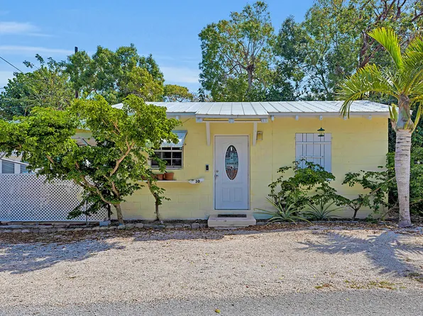 30 Pirates Dr, Key Largo, FL 33037