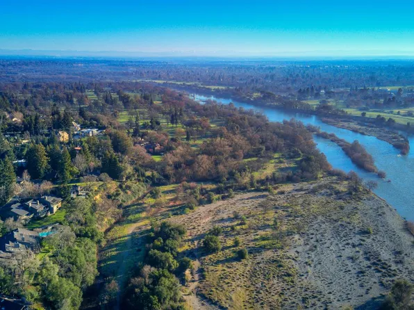 26 River Bluff Ln, Carmichael, CA 95608