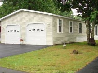 12 Pond Dr, Brunswick, ME 04011