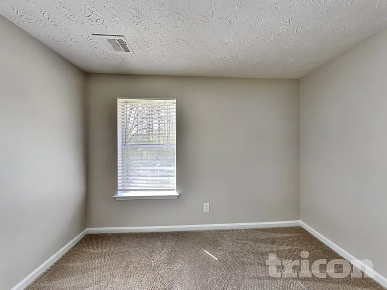 2277 Kilgore Ln — Photo 10