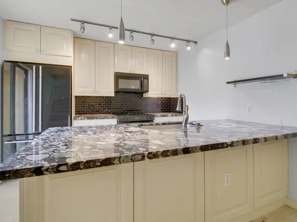 2218 22nd Way, West Palm Beach, FL 33407
