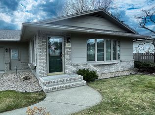 935 39th Ave, Winona, MN 55987