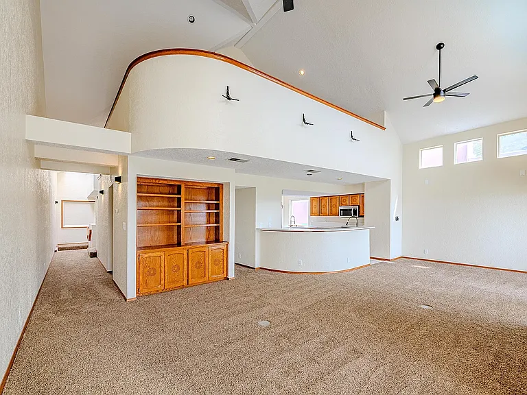 5137 Glenwood Pointe Ln NE #5137 — Photo 48