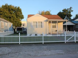 220 20th St, Dunbar, WV 25064