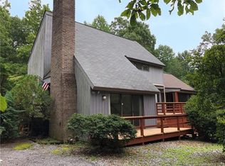 200 Bird Mountain Ridge Rd, Landrum, SC 29356