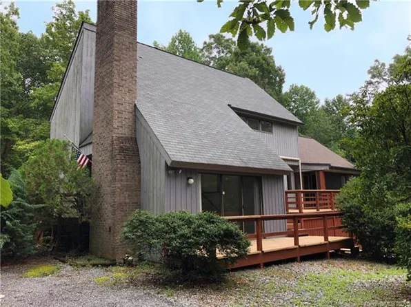 200 Bird Mountain Ridge Rd, Landrum, SC 29356