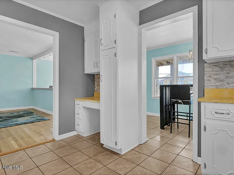 1207 N Topsail Dr — Photo 32