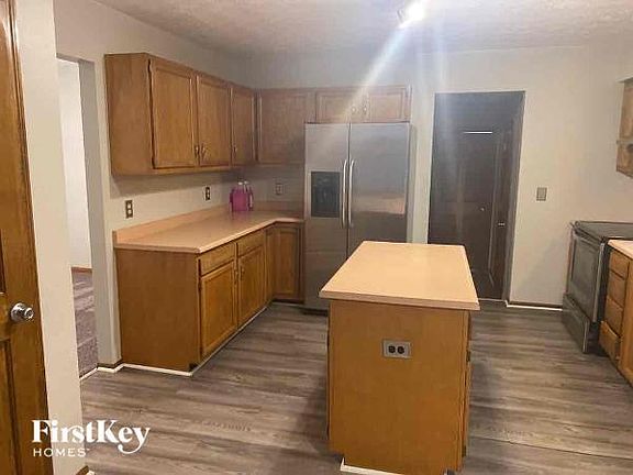 5th image of 6026 Blueberry Dr