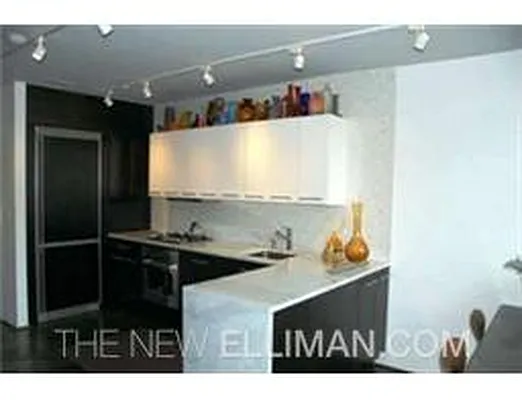 Rented by Douglas Elliman | media 32