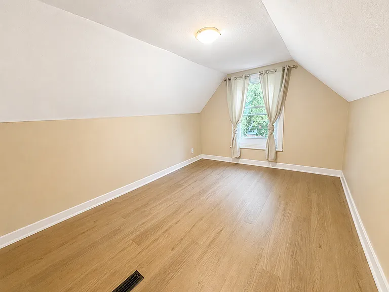 189 Stinson St — Photo 18