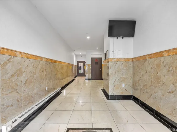13812 Northern Boulevard #5B, Flushing, NY 11354