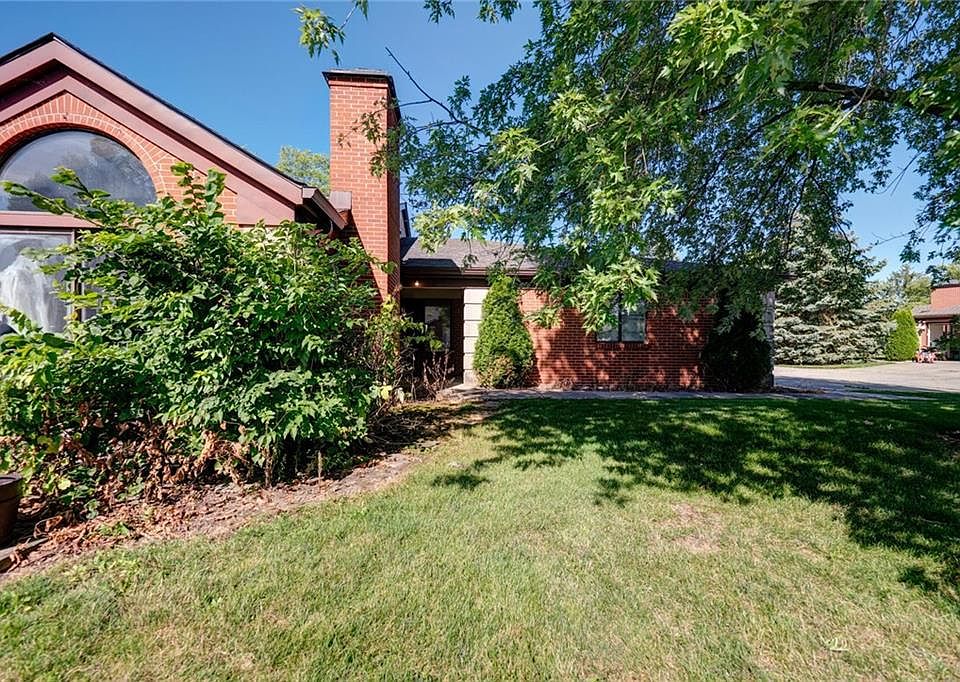 1st image of 9288 Oak Run East Dr