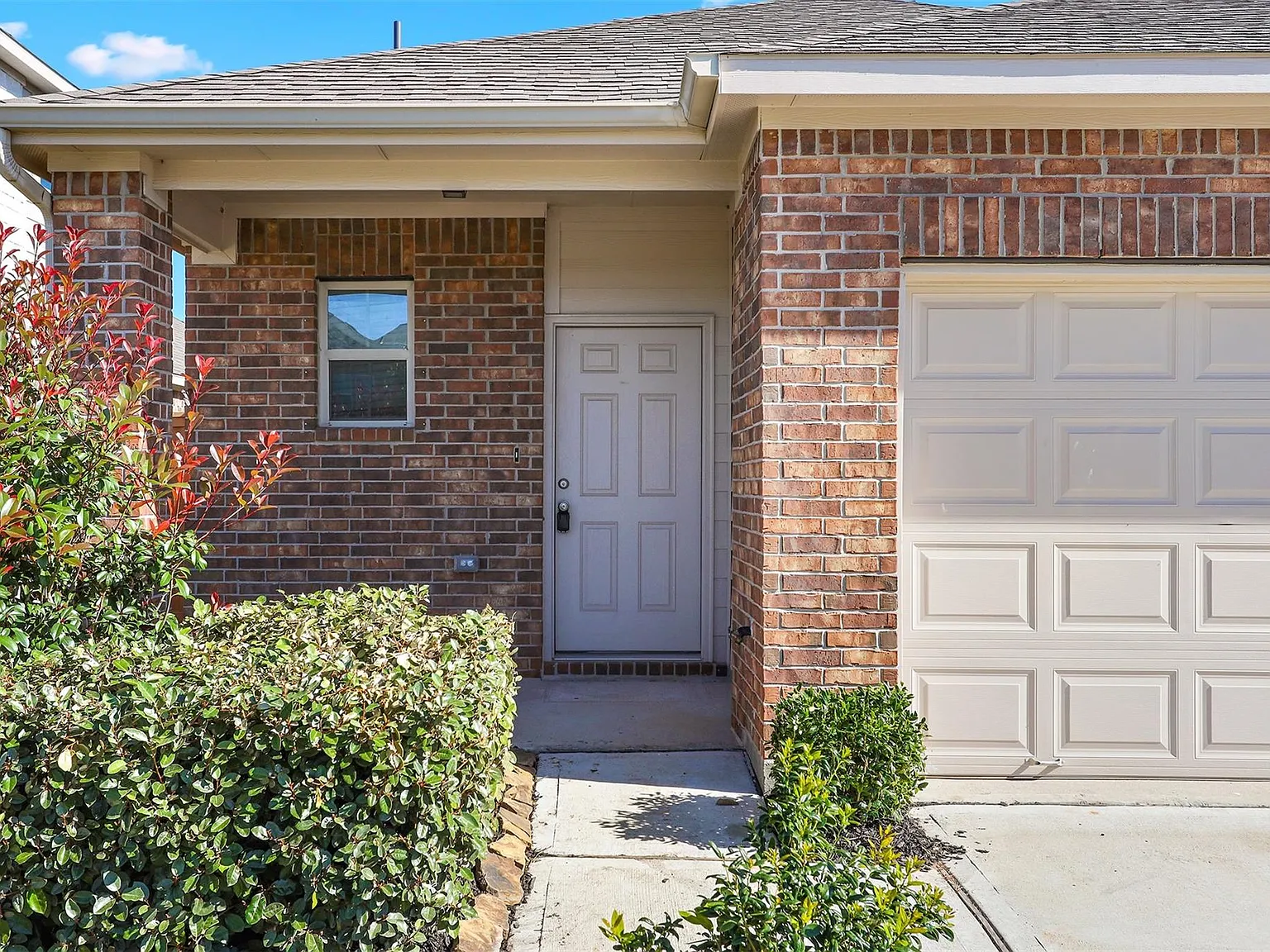 3 bed, 3.0 bath, 1792 sqft, $2,400 — Photo 4