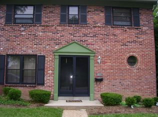 1152 Toreador Dr, Saint Louis, MO 63141
