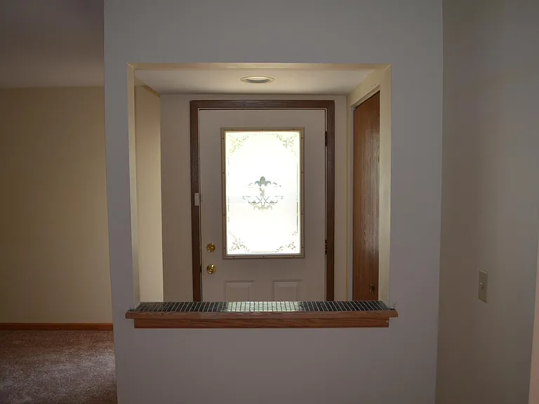 2100 Southwind Cir — Photo 10