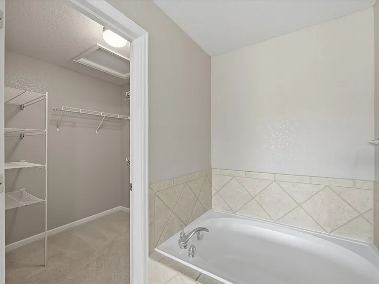 1420 Whitehall Dr #A — Photo 13