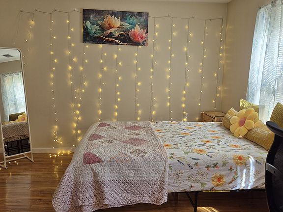 5th image of 146 Terrace Ave Room 4
