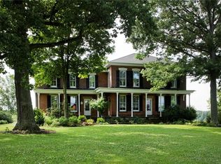 15571 Hemlock Rd, Chagrin Falls, OH 44022