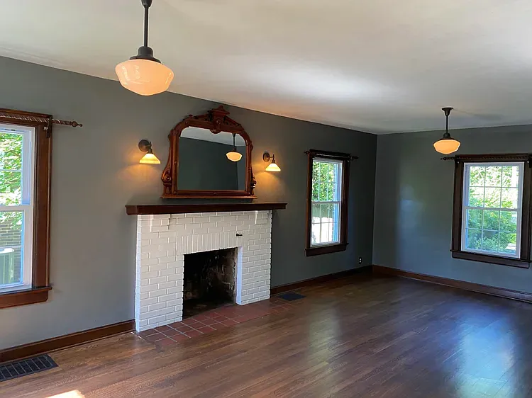 4 bed, 2214 sqft, $5,600 — Photo 2