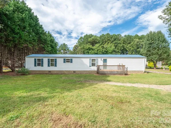 2273 Sigmon Dairy Rd, Newton, NC 28658