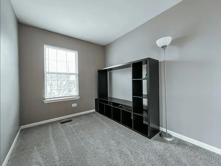 2525 Stonybrook Dr — Photo 15