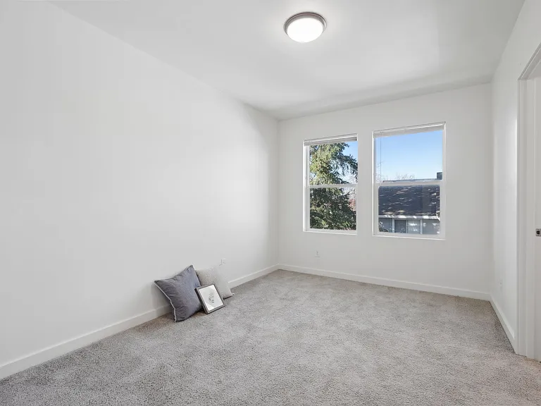 Haven Park Apartments — Photo 40