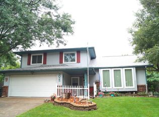 3025 Diadem Dr, Lincoln, NE 68516