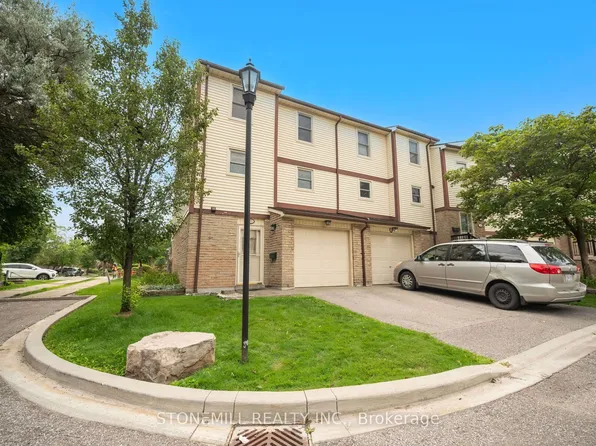 7340 Copenhagen Rd #30, Mississauga, ON L5N 2S5