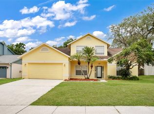 1906 Alafia Oaks Dr, Valrico, FL 33596