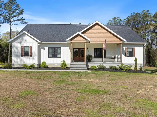 20 Fern Hill Ln, Goreville, IL 62939