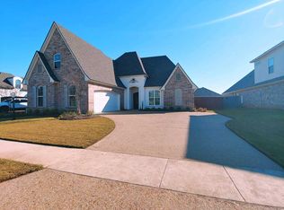 603 Dumaine Dr, Bossier City, LA 71111