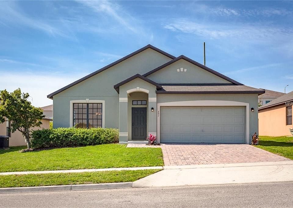 1st image of 207 Savannah Preserve Loop