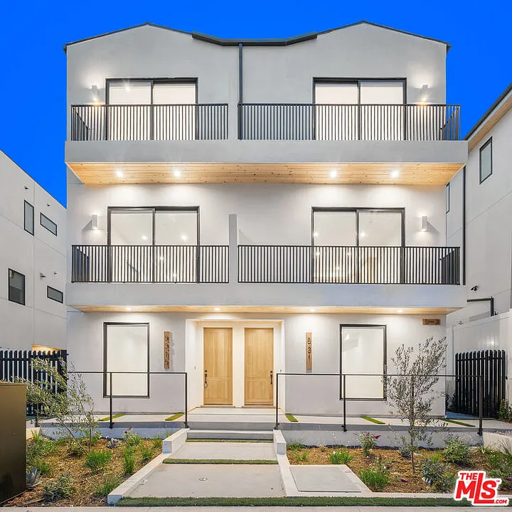 3 bed, 3.0 bath, 1411 sqft, $4,695 — Photo 2