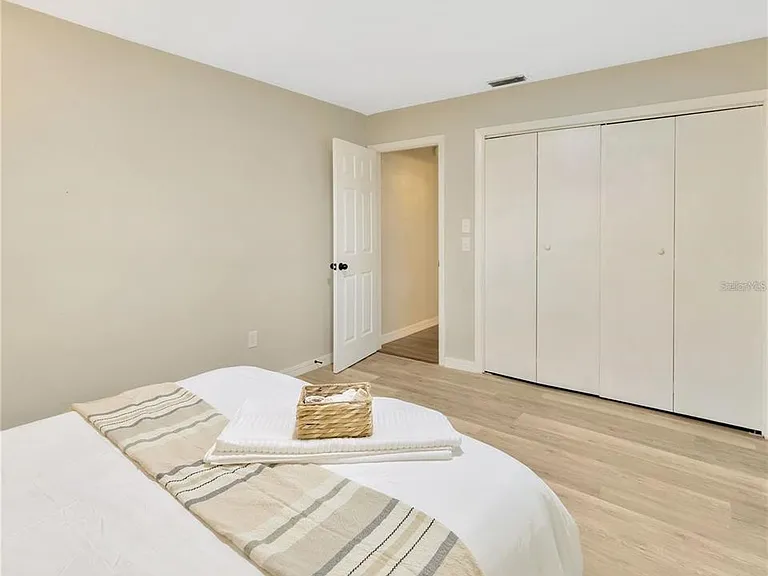 1414 Gulf Rd — Photo 22