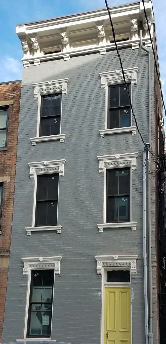Building Photo - 1820 Logan St #2